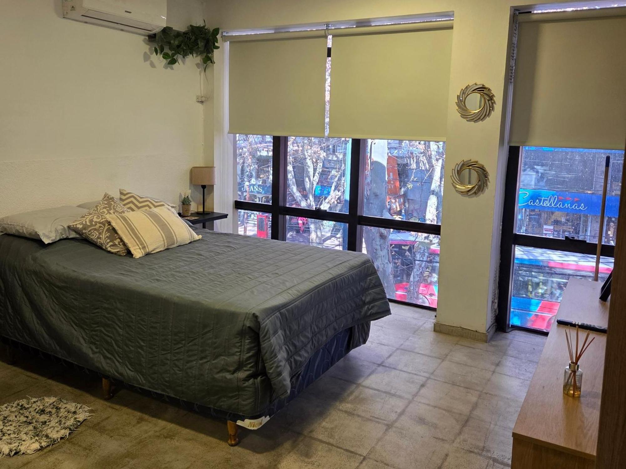 Depto. Av. Godoy Cruz Apartamento Mendoza